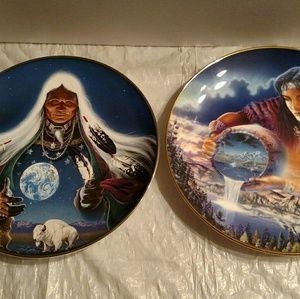 Set of two Franklin Mint native American plates